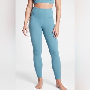 Athleta Elation Pirouette 7/8 Tight Size Medium